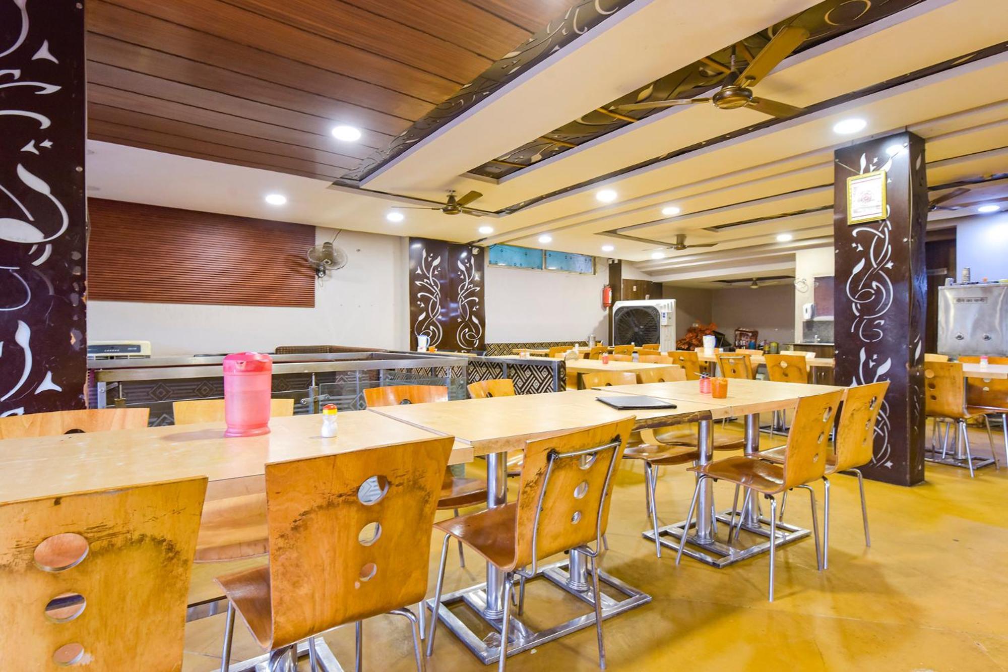 Fabhotel Raghumani Palace Ujjain Eksteriør billede