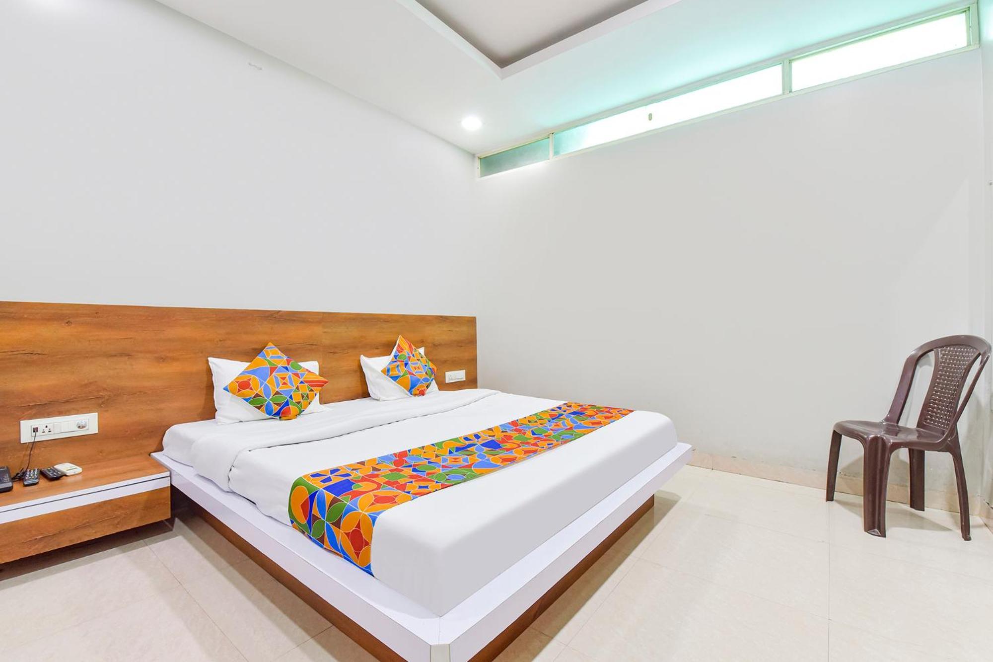 Fabhotel Raghumani Palace Ujjain Eksteriør billede