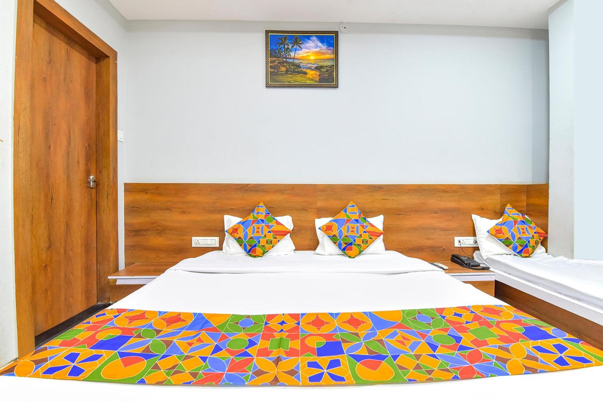 Fabhotel Raghumani Palace Ujjain Eksteriør billede