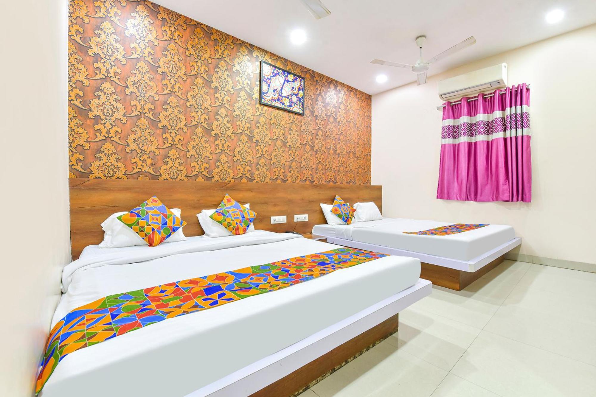 Fabhotel Raghumani Palace Ujjain Eksteriør billede