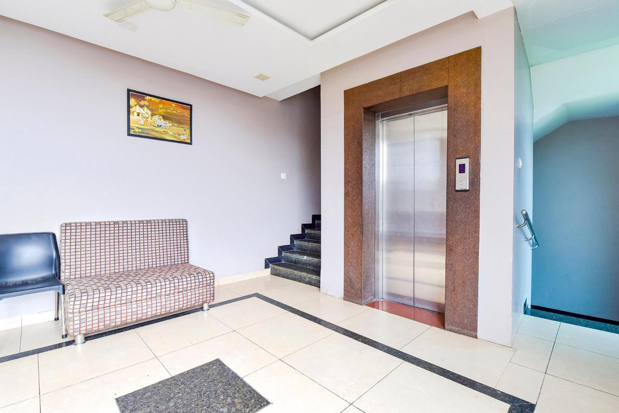 Fabhotel Raghumani Palace Ujjain Eksteriør billede